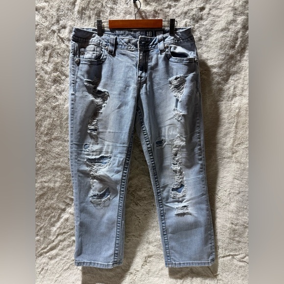 MISS ME BOYFRIEND CAPRI Women’s Distressed Straight Leg  Zipper JEANS SIZE 27 - Picture 1 of 16